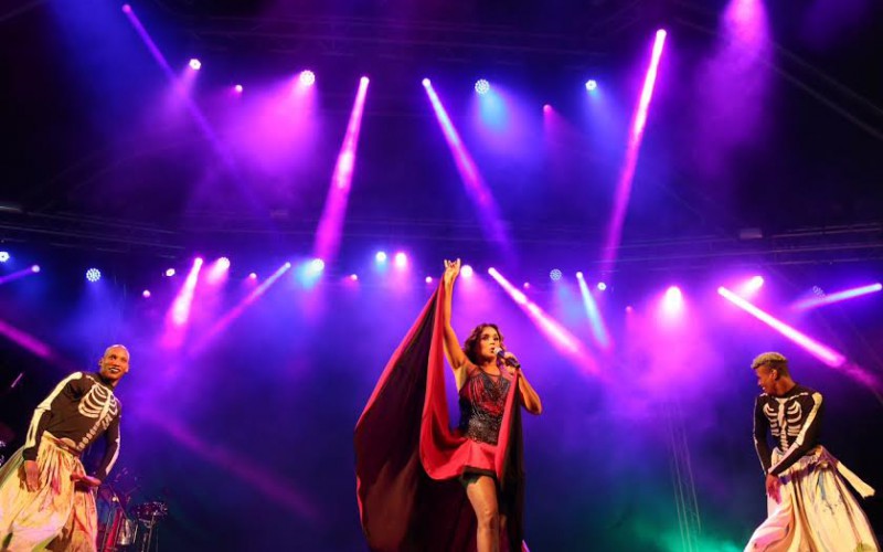 Daniela Mercury clausura la 30 edición del Festival del Marisco