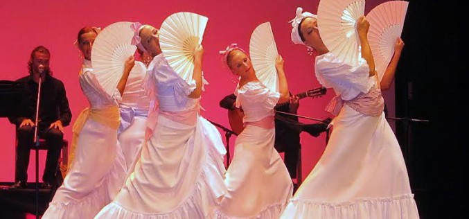 Danza, música y trajes del mundo, en la verbena de Sao Brás