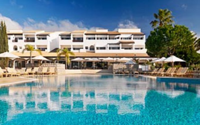 Sheraton Algarve, un hotel sobre el acantilado y con vistas al mar
