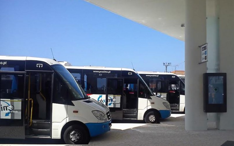 Faro inaugura su nueva estación de autobuses en el Día del Municipio