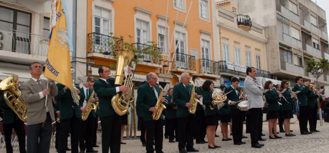 La Banda Filarmónica Artistas de Minerva, en concierto en Loulé