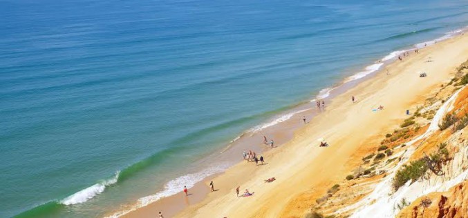 La Playa de Falésia, la mejor de Portugal y la 12ª del mundo