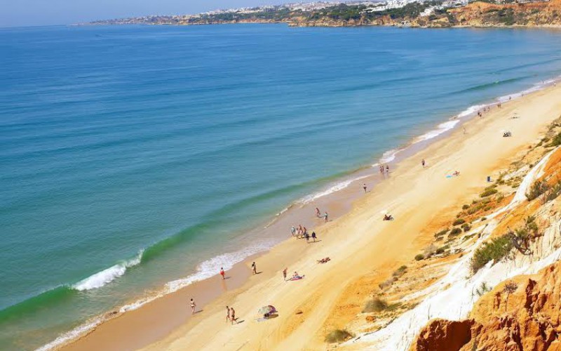 La Playa de Falésia, la mejor de Portugal y la 12ª del mundo