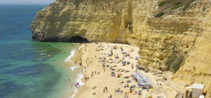 El Algarve vende su destino de sol y playa en Barcelona y Madrid