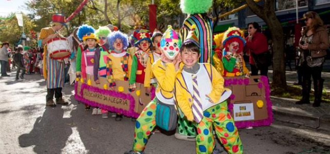 Más de 5.000 mini piratas asaltan Loulé en el Carnaval Infantil
