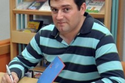 El escritor Joao Manuel Ribeiro lleva sus conocimientos a los colegios de Loulé