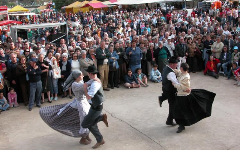 Bailes, sardinadas y mercadillos de artesanía, en Odeleite para el 1 de mayo
