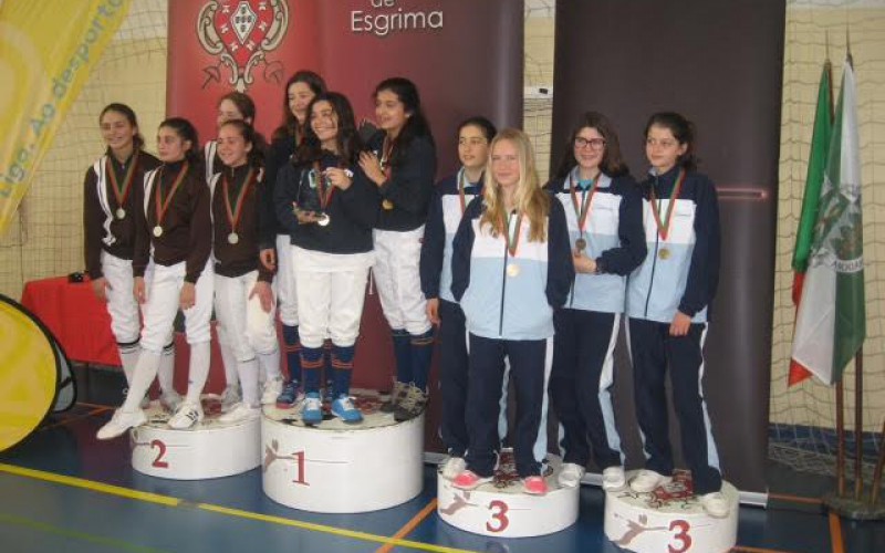 El equipo de Olhao logra títulos nacionales en el Campeonato de Esgrima