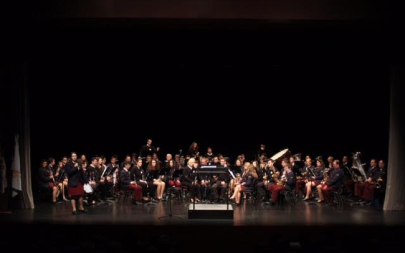 La Banda Filarmónica de Moncarapacho, en concierto en el Auditorio de Olhao