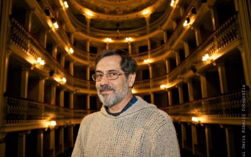 Paulo Moreira lleva su experiencia en teatro a Loulé
