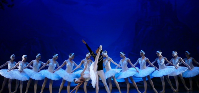 ‘El Lago de los Cisnes’ cierra noviembre en el Auditorio de Olhao