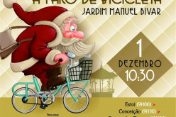 Papá Noel llega a Faro en bicicleta