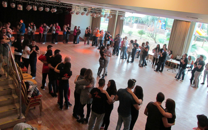 Huelva baila en Albuferia al ritmo de bailes latinos