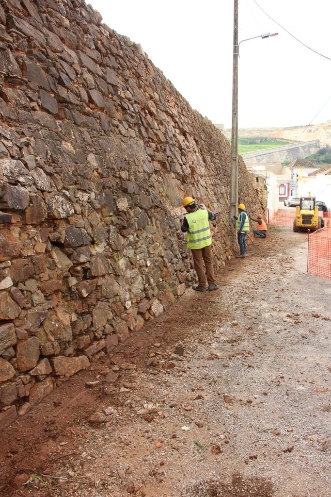 Castro Marim comienza la restauración del Trozo de la Muralla del Fuerte de San Sebastián