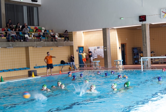 As cidades de Cascais, Portimão e Santarém, estiveram representadas em Lagoa por jovens atletas que demonstraram o vigor de Pólo Aquático