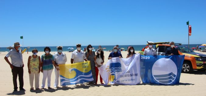 Castro Marim ostenta bandeira azul, praia acessível e qualidade dourada em suas praias