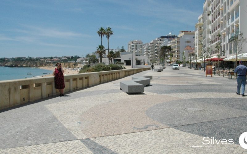 Silves dinamiza las calles de Armação de Pêra con un doble objetivo