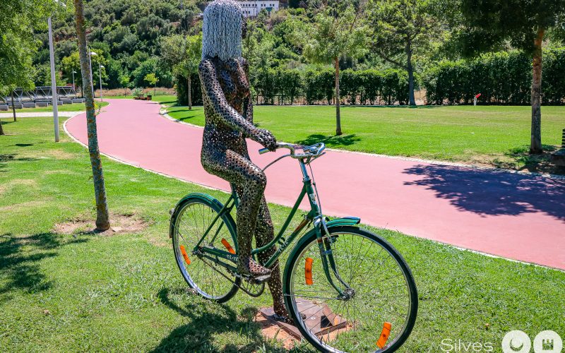 Zona ribeirinha de Silves recebe conjunto escultórico alusivo ao desporto e bem-estar